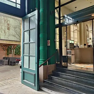 Western Urban Hotel Lila